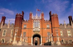 Hampton-Court-Palace-iconic