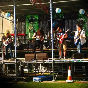 375026_546484272056671_93291519_n