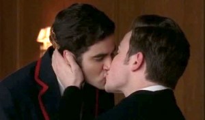 item8-rendition-slideshowhorizontal-gayest-glee-2